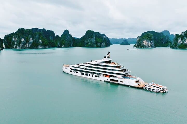 Luxury Halong Bay 2D1N: Grand Pioneers 6-Star Cruise Experience photo 4