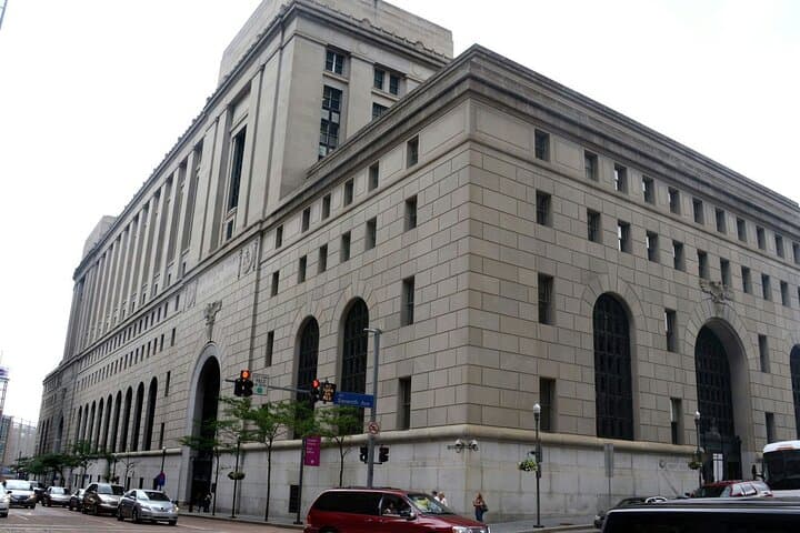 Pittsburgh Cultural District Scavenger Hunt: Self-Guided Escape Game Around Heinz Hall photo 2