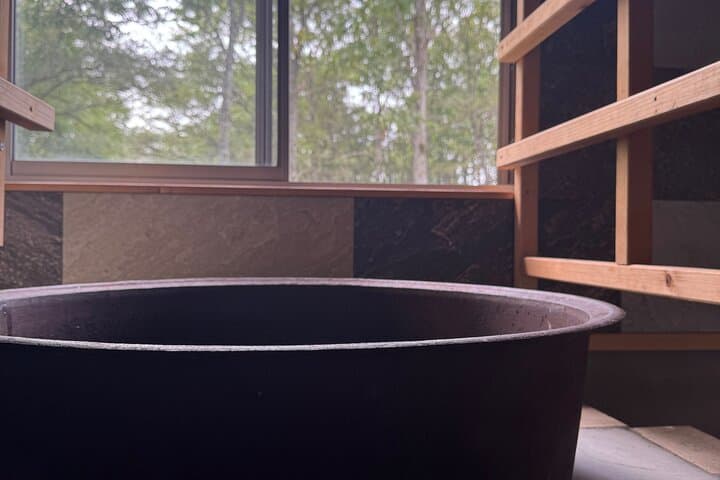 Sake and Goemonburo: Traditional Firewood Bath & Sake Tasting in Nakashibetsu, Hokkaido photo 6