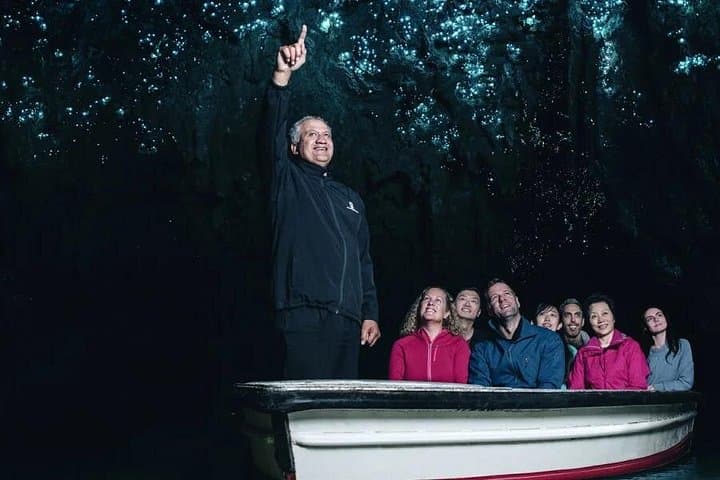 Custom Rotorua Day Tour from Auckland — Private 13‑Hour Geothermal & Cultural Drive photo 2