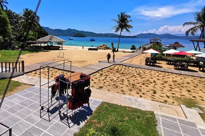 Dreamer Island Snorkeling Day Trip from Kota Kinabalu — Coral Reefs, Beaches & Water Sports