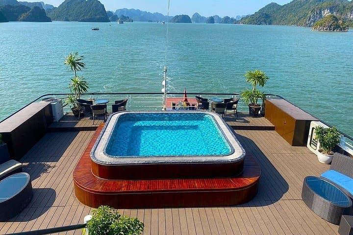 La Casta 3-Day Luxury Cruise: Lan Ha Bay & Halong Bay from Hanoi photo 2