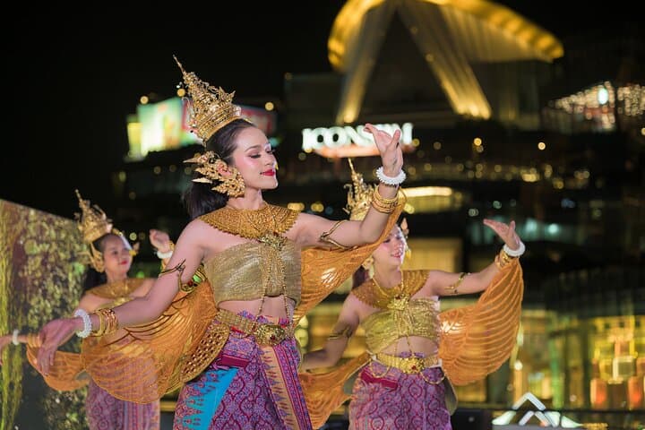 Bangkok Night Cruise on the Chao Phraya: Sawasdee Dinner Experience photo 5