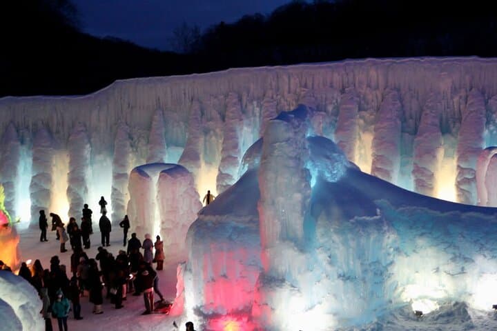 Lake Shikotsu Ice Festival Day Tour with Marukoma Onsen — From Sapporo photo 3