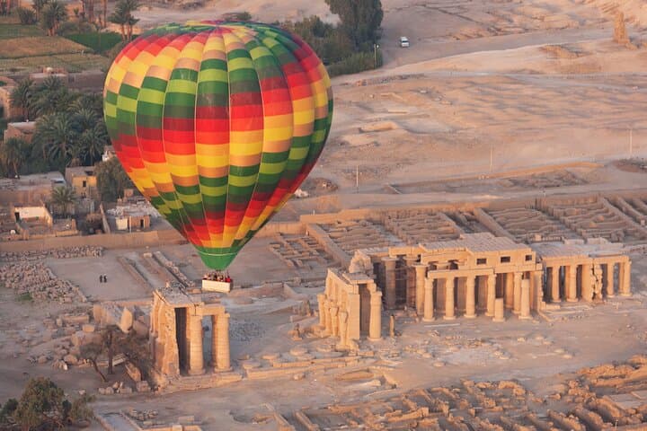 Sunrise Hot Air Balloon Over Luxor: Float Above the Valley of the Kings photo 3