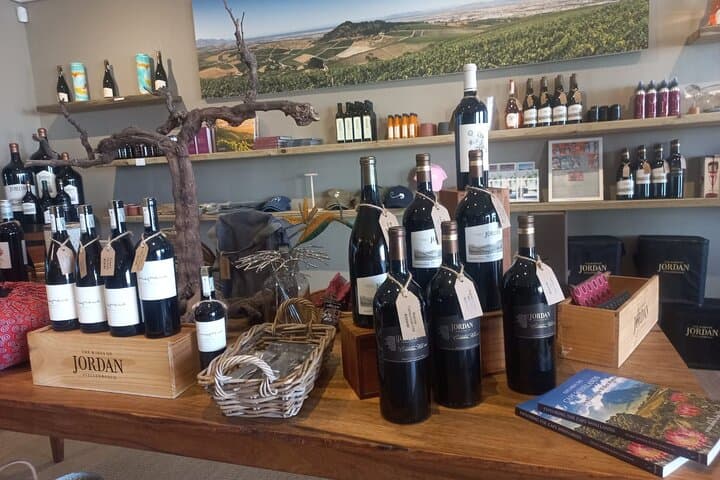 Stellenbosch and Franschhoek Small-Group Wine Tour from Cape Town