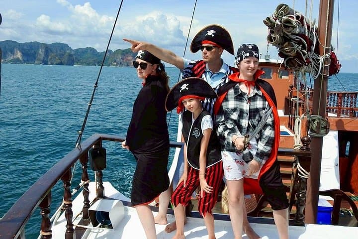Krabi Sunset Cruise: BBQ Seafood, Snorkeling & Bioluminescent Swim photo 2
