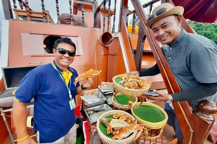Krabi Sunset Cruise: BBQ Seafood, Snorkeling & Bioluminescent Swim photo 4