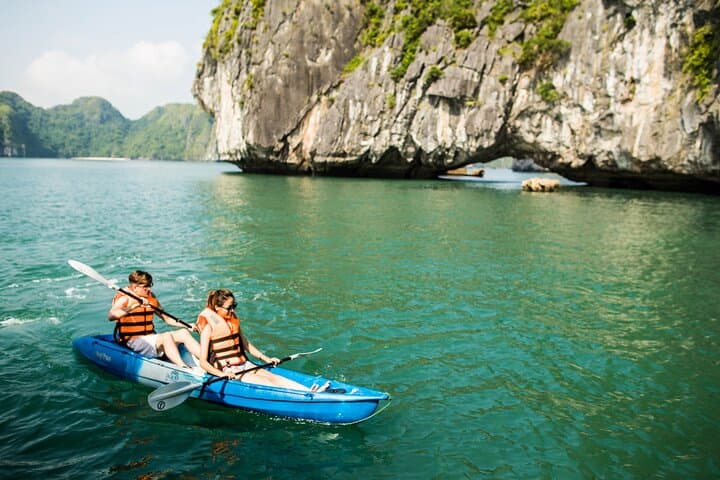 Halong Bay 2-Day Cruise: Overnight Halong & Lan Ha Bay World Heritage Experience