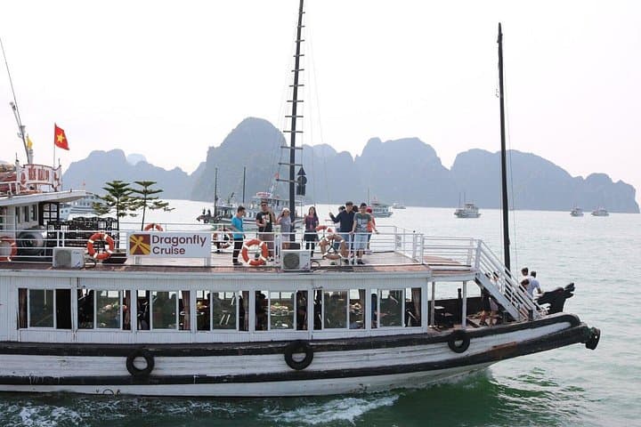 Halong Bay Half-Day Cruise from Tuan Chau: Kayak, Cave & Floating Village photo 2