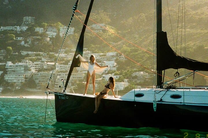 Sunset Sailing in Table Bay: Cape Town Yacht Experience with Wildlife Viewing photo 5