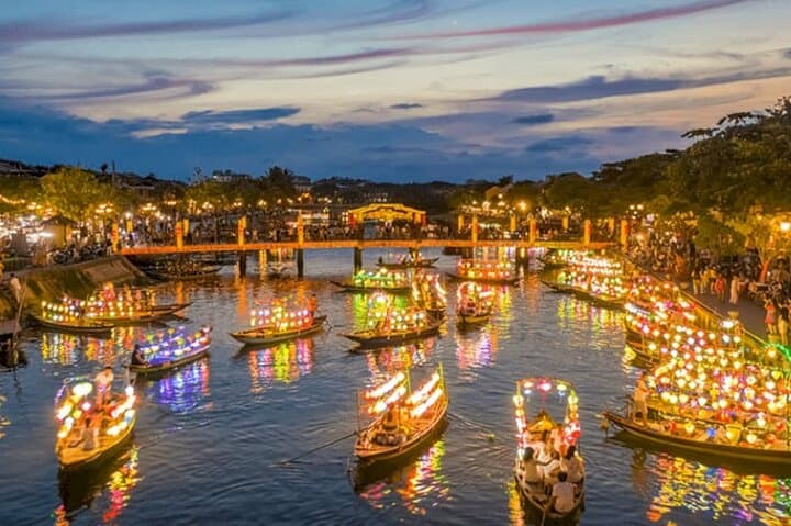 Heritage Train from Hue to Hoi An — Hai Van Pass, Coconut Forest & Lantern Release photo 5