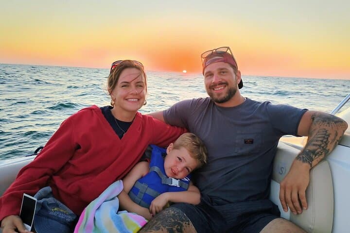 Clearwater Sunset Cruise: Private Evening Boat Tour & Dolphin Watch