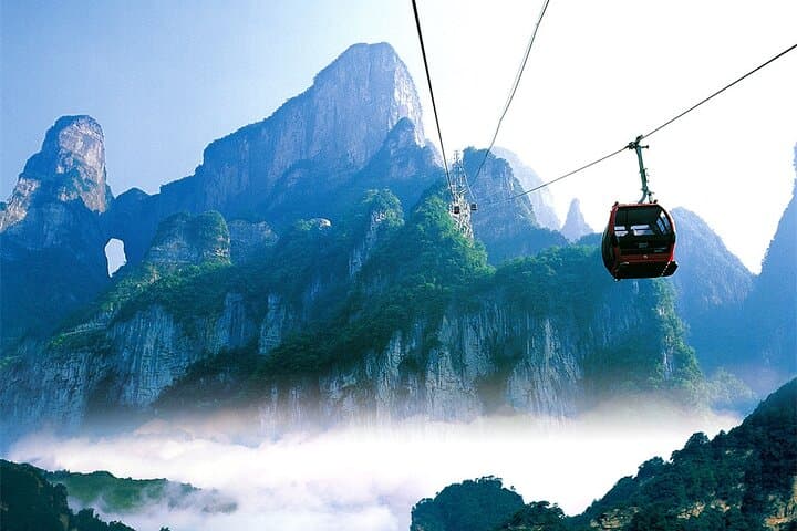 Tianmen Mountain National Forest Park: Cableway, Glass Skywalk & Heaven's Gate Guide photo 6