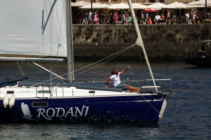 Douro River Wine Cruise: 2-Hour Scenic Sail from Vila Nova de Gaia photo 2