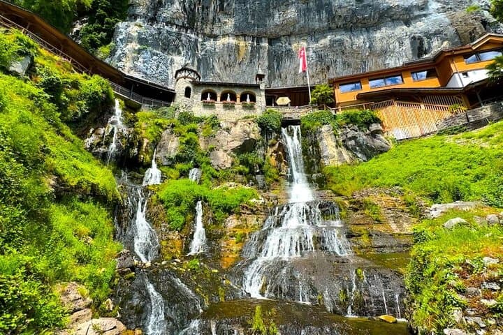 Bern to Lake Thun: Thun, St. Beatus Caves, Lake Cruise & Cheese Tasting photo 3