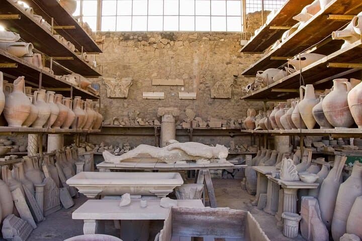 Skip-the-Line Pompeii Guided Walking Tour — Explore the Ruins in 1–2 Hours photo 3