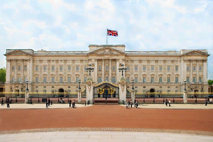 Customizable London Cab Tours — Private Black Cab Sightseeing at Your Own Pace photo 2