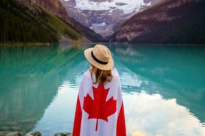 Lake Louise & Moraine Lake Day Tour from Calgary — Scenic Stops, Practical Tips, and Photo Spots