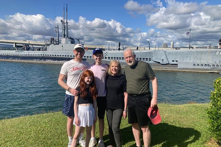Private Pearl Harbor Tour: USS Arizona Memorial & USS Bowfin Limousine Experience photo 3