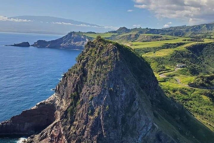 Birds Eye 30-Minute Maui Helicopter Tour from Kahului Heliport photo 4