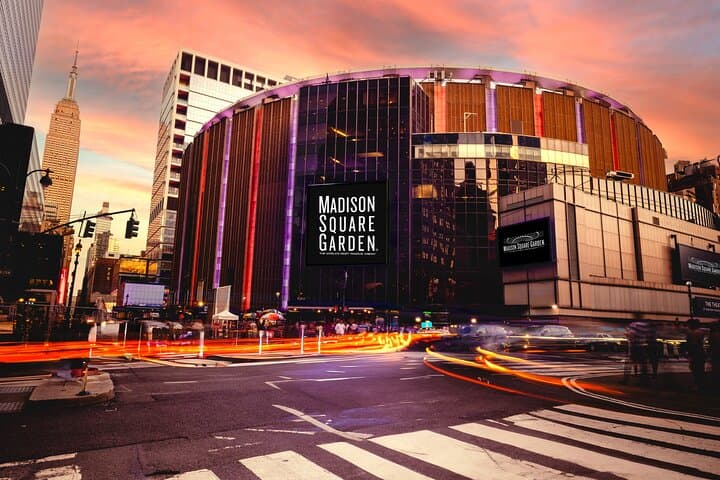Inside Madison Square Garden: Backstage Tour & Chase Bridge Views