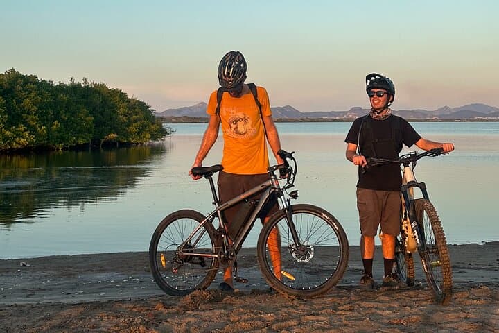 Sunset Bike Ride La Paz Bay: Desert Trails, Mangroves & Wildlife photo 2
