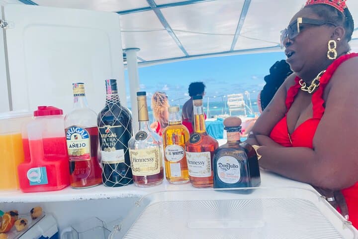 Jamaican Sunset Party Cruise from Punta Cana — Open Bar & Live DJ photo 3