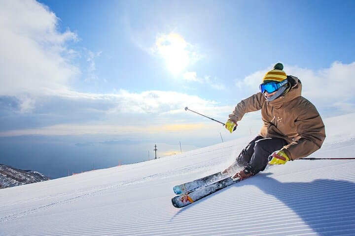 Biwako Valley Winter Ski Day Tour from Osaka — Lake Biwa Views & Ropeway Rides
