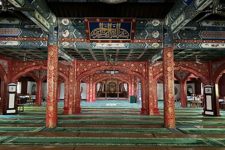 Beijing Muslim Tour: City Highlights, Mosques and Mutianyu Great Wall photo 3