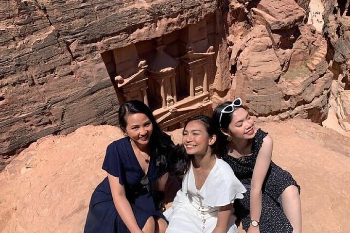 6-Day Private Jordan Highlights: Petra, Wadi Rum & Dead Sea Itinerary