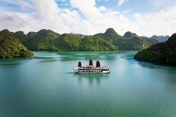 Amanda Luxury Cruise: 3-Day Halong & Lan Ha Bay Luxury Cruise from Hanoi photo 4