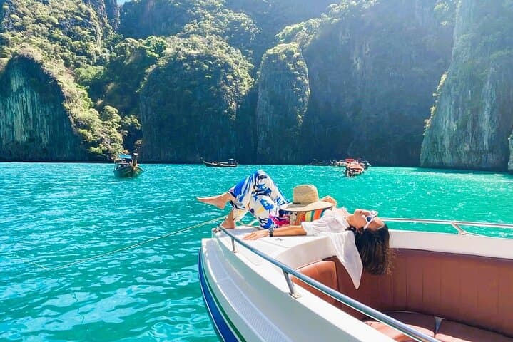 Krabi Phi Phi Early-Bird & 4 Islands Speedboat Tour — Sunrise Snorkel and Sandbars photo 3