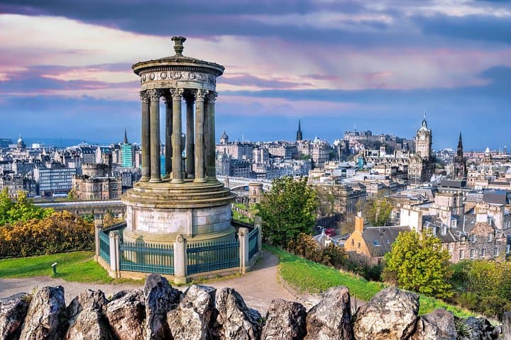 Edinburgh Bike Tour: Royal Mile, Castle & Arthur's Seat with Private Guide photo 4