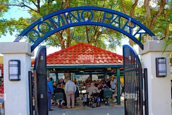Miami City Tour & Biscayne Bay Boat Tour - Half-Day Highlights photo 4