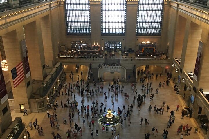 Walking 42nd Street: Midtown Manhattan Architecture, History & Practical Guide photo 5