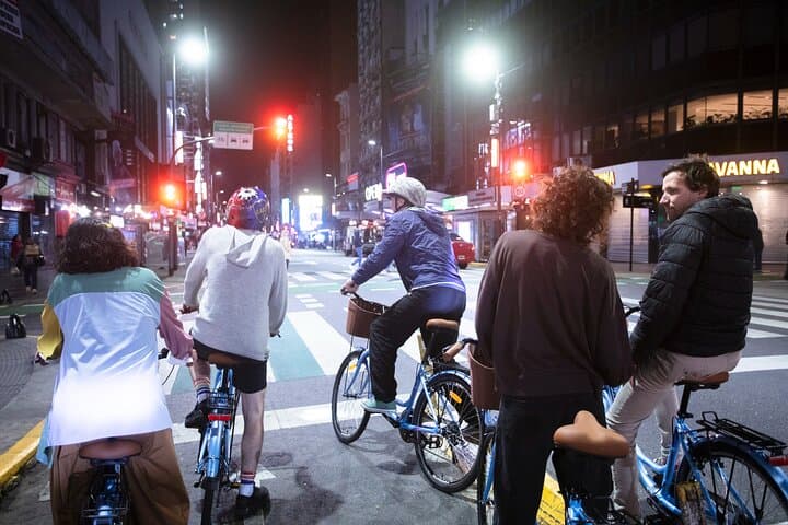 Buenos Aires After Dark: Small-Group Night Bike Ride Through San Telmo, Avenida de Mayo & Puerto Madero