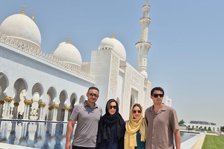 Abu Dhabi in a Day: Grand Mosque, Corniche & Cultural Highlights Private Tour