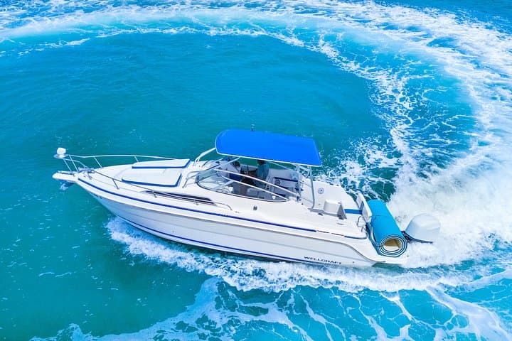 Private 30ft Yacht Rental in Miami: Charter Biscayne Bay for Groups up to 10 photo 3