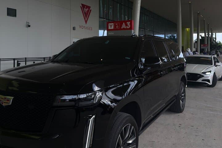 Miami Luxury Chauffeur: Private 3-Hour Cadillac Escalade Experience photo 3