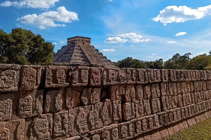 Chichén Itzá, Cenotes Suytun & Ik Kil: Full-Day Yucatán Adventure from Cancun photo 2