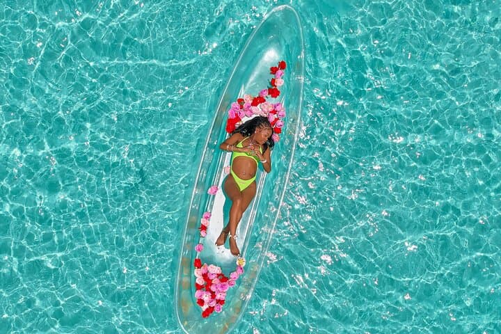 Aruba Clear Kayak Glam Photoshoot — Floral Kayak & Pro Drone Edits photo 4