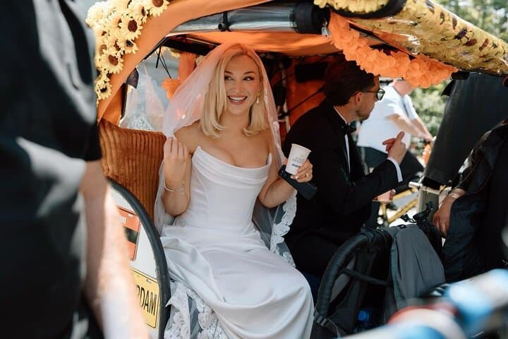 Amsterdam Pedicab & Rickshaw Highlights Tour — Private Guided City Ride photo 4