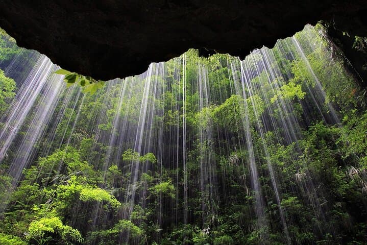 4-Day Zhangjiajie Private Tour: Avatar Mountains, Bailong Elevator & Glass Bridge photo 4