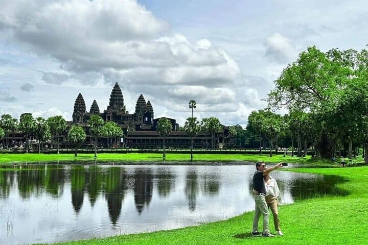 Sunrise Jeep Tour of Angkor Wat — Private Angkor Archaeological Park Experience photo 5