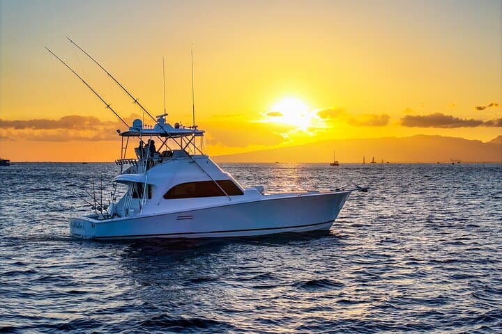 Private Luxury Sunset Cruise Aboard Limitless — Sunset Yacht Charter in Honolulu