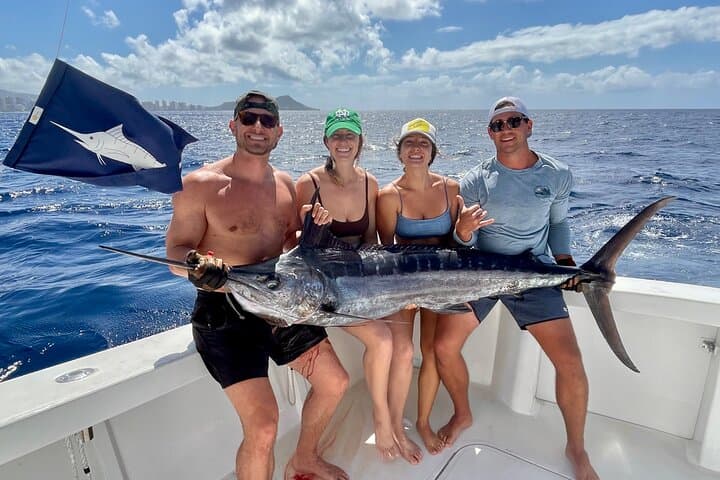 Private Luxury Sportfishing Aboard Limitless: Oahu Deep-Sea Fishing Charter photo 4