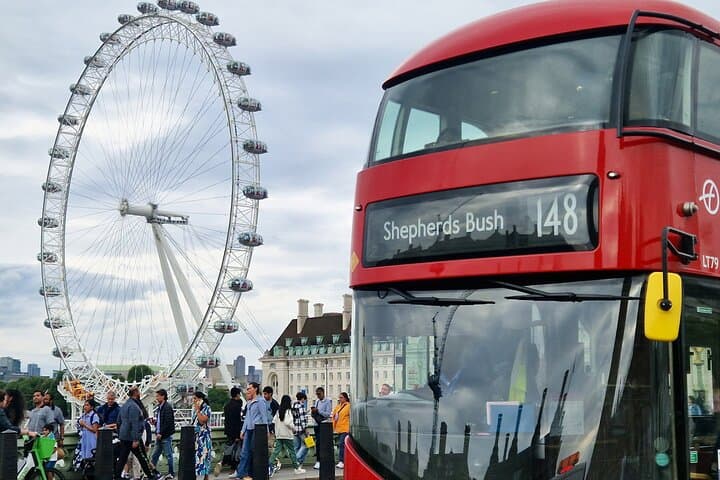 London Photography Walking Tour: Capture Iconic Sights with a Local Pro