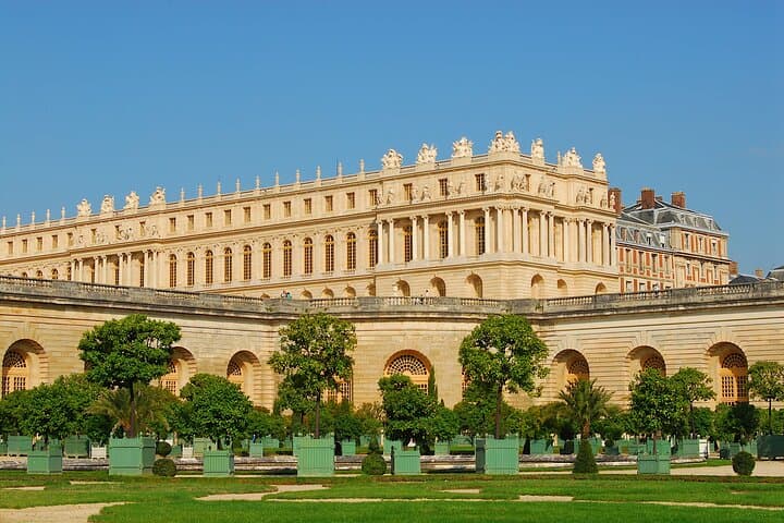 Explore Versailles: Semi-Private Small-Group Palace & Gardens Tour