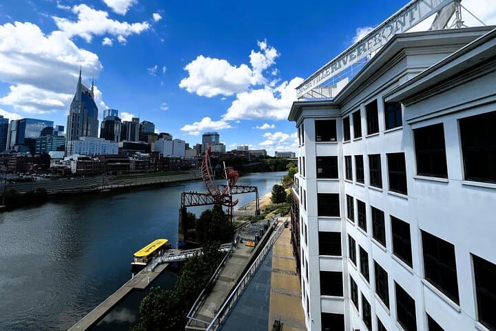 Cumberland River Pontoon Cruise: 2-Hour Nashville Skyline & River History Tour photo 2